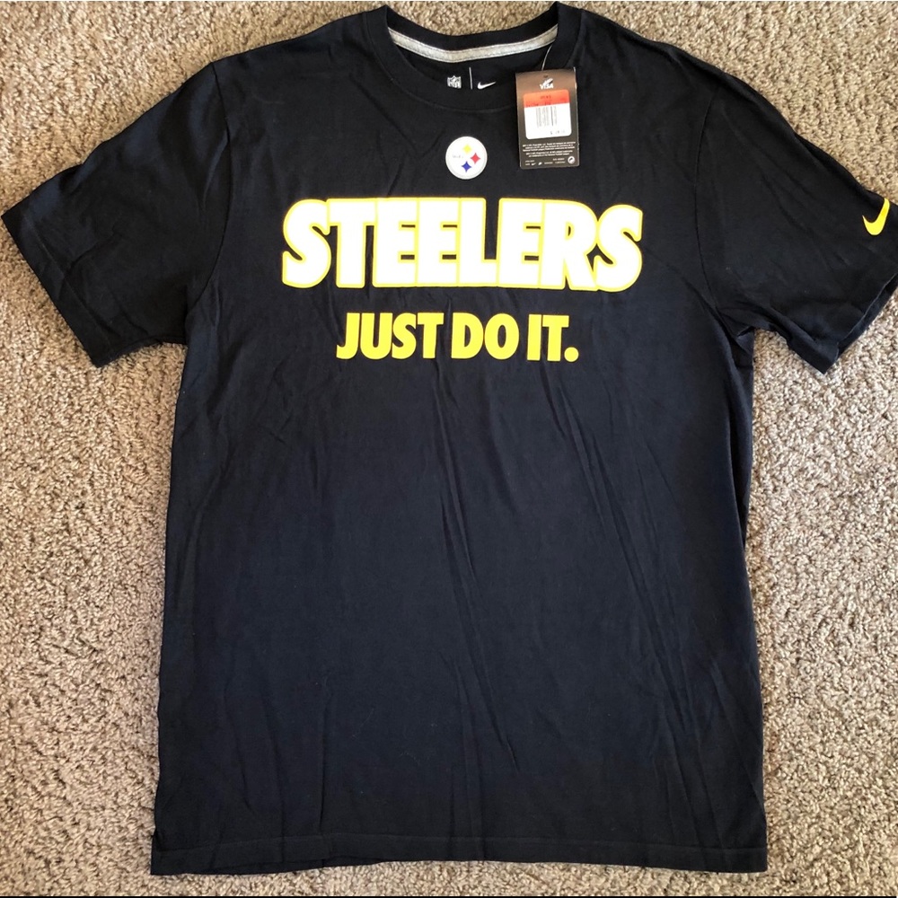 New without tags, Nike Steelers T-Shirt